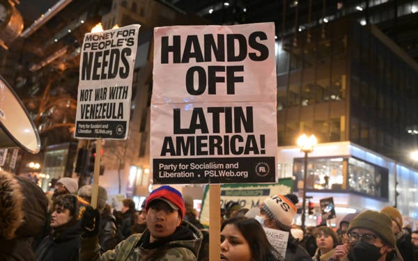 /haber/abd-savunma-bakani-venezuela-da-sartlari-abd-nin-belirleyecegini-soyledi-315212