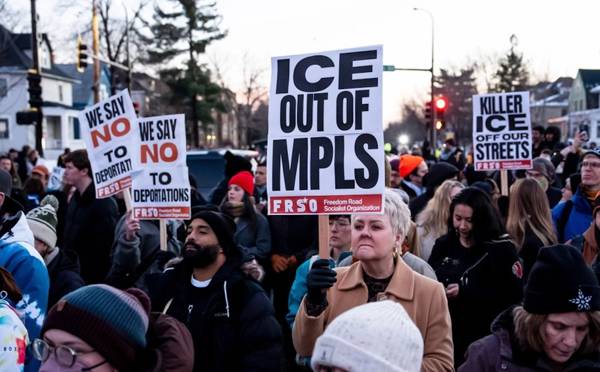 ABD: Trump yönetimi ajanların "göçmen avı"nda öldürdüğü ABD yurttaşı kadını "yerli terörist" ilan etti