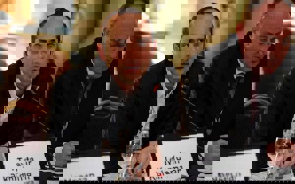 Bakan Tunç, MS hastası Tayfun Kahraman için "ATK başvurusu yok" dedi