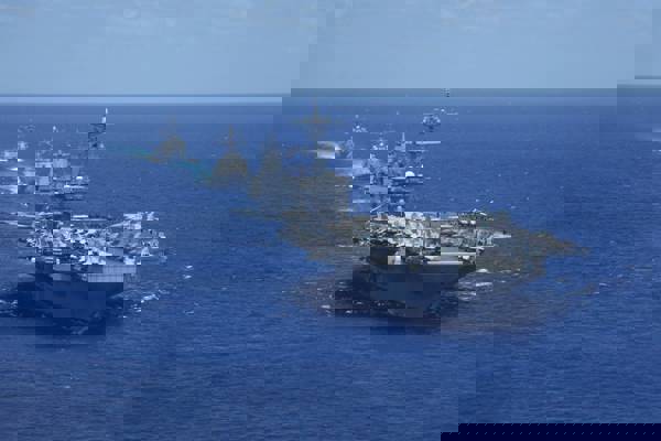 İran'a saldırı hazırlıkları sürüyor