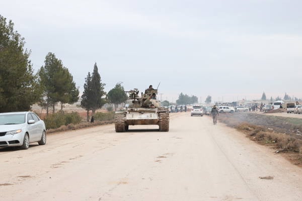 Suriye ordusu Deyr Hafir'e girmeye başladı