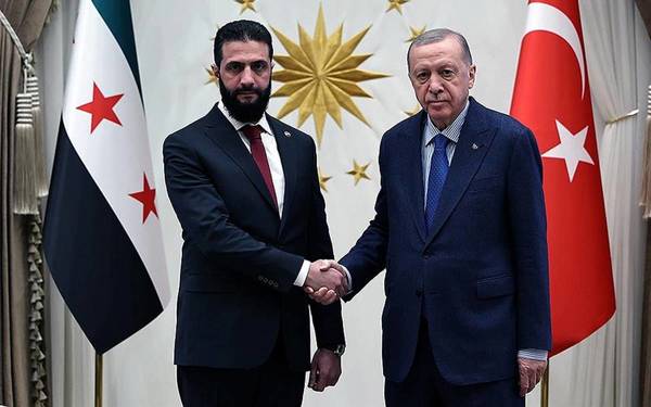 Erdoğan speaks with Syria’s Sharaa following deal with Kurdish forces