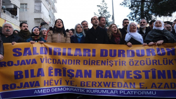 Van Büyükşehir Belediye Eş Başkanları Şedal ve Zeydan gözaltına alındı