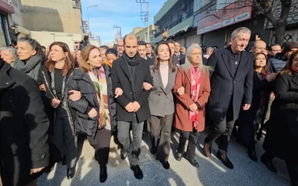 Bakırhan'dan Bahçeli'ye yanıt: SDG bal gibi Kürtleri temsil ediyor