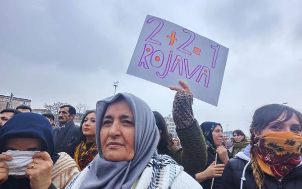 İstanbul'daki Rojava protestosuna müdahale: Çok sayıda gözaltı