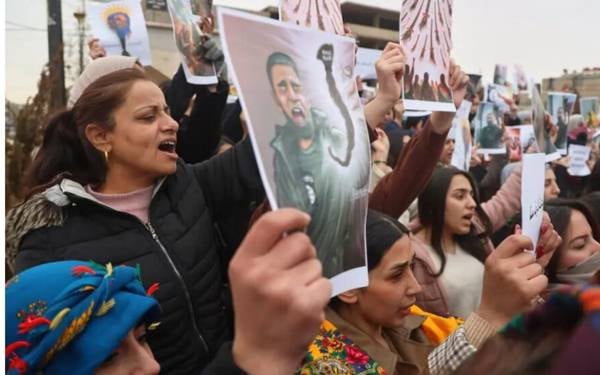 /haber/liberationdan-rojavadaki-kurt-kadinlari-icin-kuresel-dayanisma-cagrisi-316003