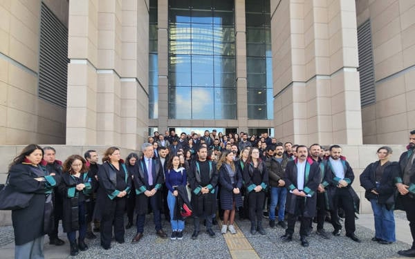 ÖHD-TUAD davasında ‘örgüt üyeliği’ iddiasıyla çok sayıda kişiye hapis cezası