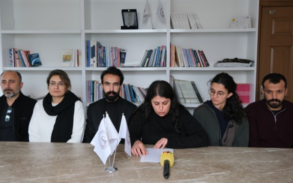 ÖHD Urfa’daki gözaltıları raporladı: Darp, ters kelepçe, aç bırakma ve sağlık hakkı ihlali