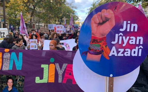 Mêran di Kanuna Paşiyê de 16 jin kuştin