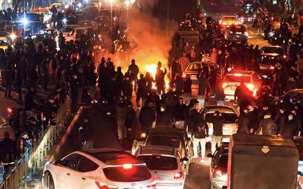 Li Îranê hejmara miriyan zêde dibe û nasnameya 222 Kurdên ku hatine kuştin aşkere bû