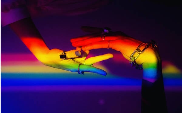 Filipinler’de emsal karar: Mahkeme eşcinsel çiftin mülkiyet hakkını tanıdı