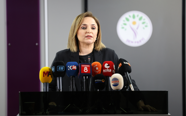 DEM Parti: 'Kürt'ün onuru, Türk'ün gururu' altın oran ise nihai rapora da yansımalı
