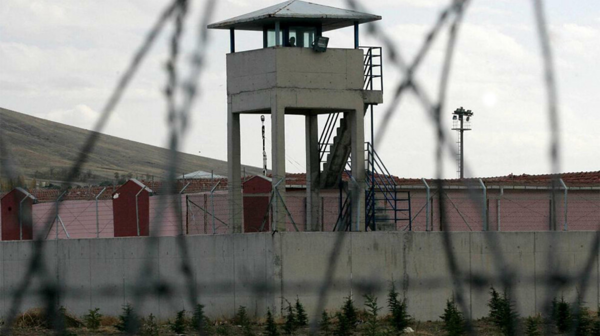 "Çıplak arama ve şiddet bir hak ihlali değil, insanlık suçudur"