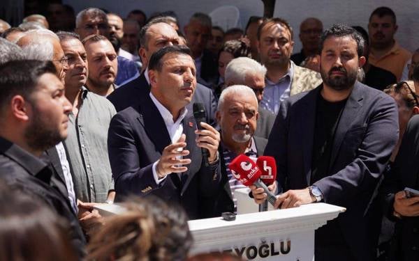 Özgür Çelik: Kararlı biçimde yürüyeceğiz