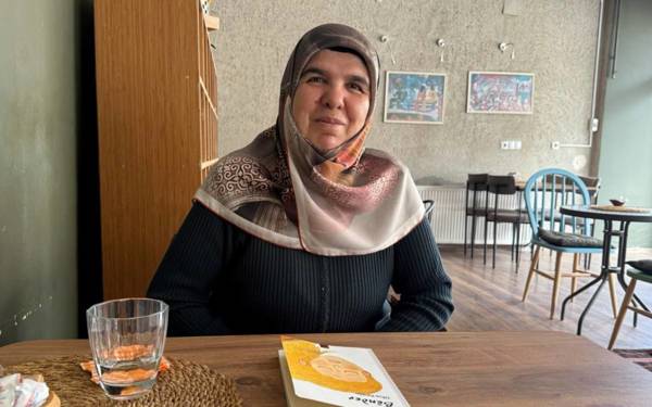 Dîba Keskîn:Divê çand û wêje bibe ruhê siyasetê jî