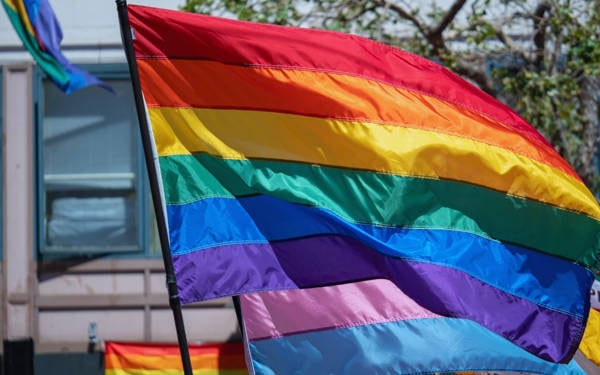 LGBTİ+ karşıtı yasa hazırlığı iddiası: “Sinecek değiliz”