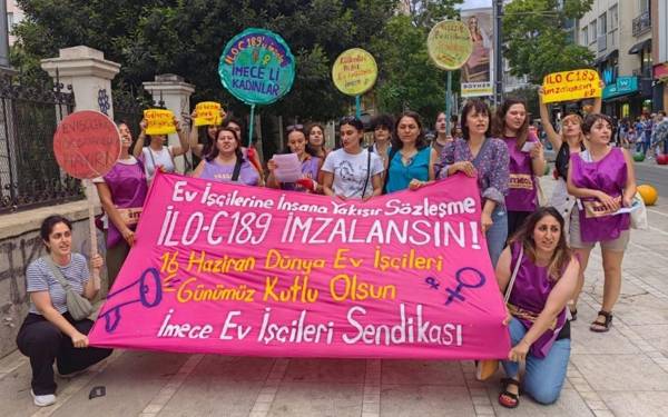 İmece Ev İşçileri Sendikası’ndan Bakanlığa “Sigorta” çağrısı: 10 gün kriteri hak gaspıdır