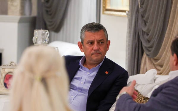 /haber/savas-istemiyoruz-iranin-gelecegine-karar-verecek-olanlar-sadece-burada-yasayanlardir-317222