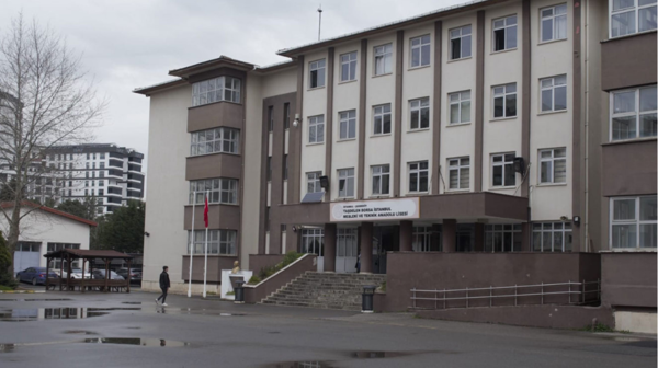 Öğretmenler, öldürülen meslektaşları için iş bırakıyor