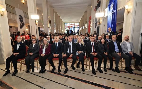 İstanbul’un 17 ilçesinde kadın destek hattı yaygınlaştırılacak