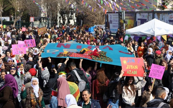 Öcalan’dan 8 Mart mesajı: Birinci sıraya kadın özgürlüğünü alıyorum