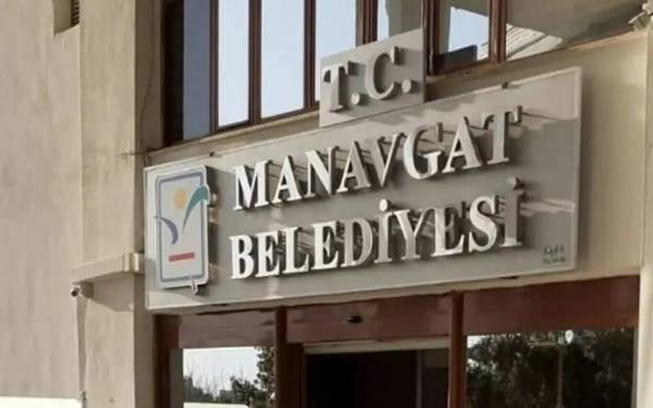 Manavgat Belediyesi’ne operasyon