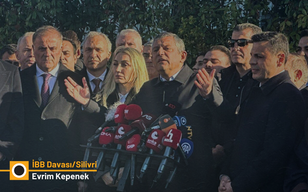 Özel'den AKP ve MHP'lilere: Gelin yarın şu duruşmayı izleyin