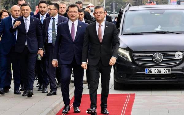 /haber/ozel-ekrem-beyden-korkuyorlarsa-ev-hapsi-versinler-317724