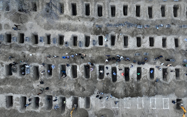 "Minab’daki okulda toplu katliam yaşandı"
