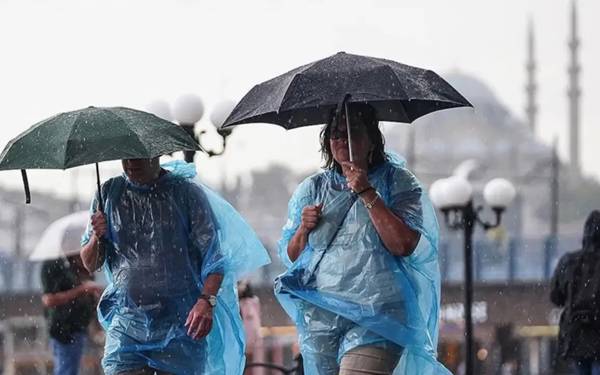 Bayram günleri Akdeniz'de ılık, Orta Anadolu ve Marmara'da yağışlı, Doğu'da soğuk geçecek