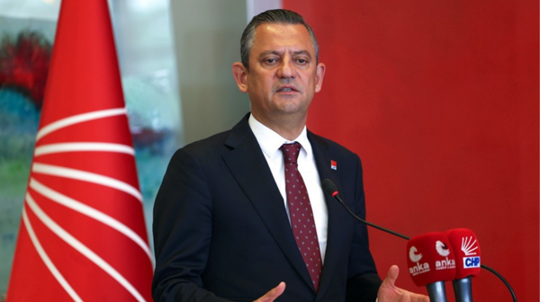 Özgür Özel'den Akın Gürlek'e: Hodri meydan