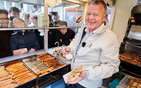 /haber/danimarka-frederiksen-in-erken-secim-kumari-tutmadi-sosyal-demokratlar-oy-kaybetti-318002