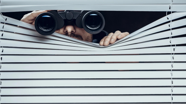 Sosyal medya sessizliği: “Lurker” geri çekiliş mi, yeni katılım biçimi mi?