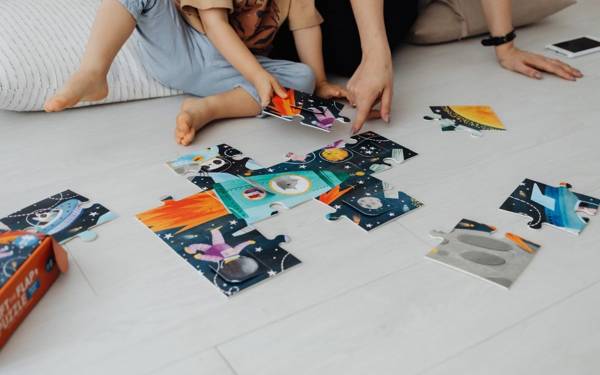 EŞİK: Çocuk bakımı sadece kadınların sorumluluğu değildir