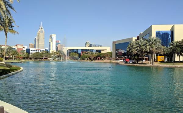 İran Devrim Muhafızları  Google, Apple, IBM, Tesla dahil 18 şirketi hedef alacak