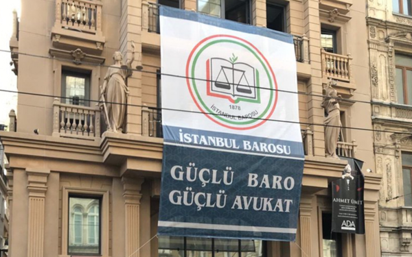 Karakolda avukata şiddet: İstanbul Barosu’ndan "açığa alın" çağrısı