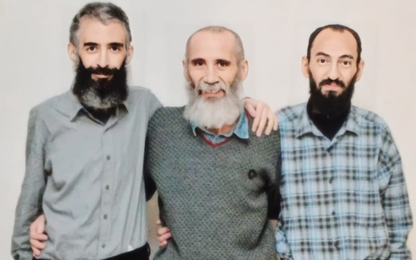 Açlık grevindeki üç mahpus hastaneye kaldırıldı