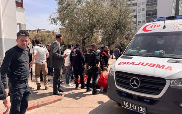 Maraş'ta okula silahlı saldırı: 4 kişi yaşamını yitirdi