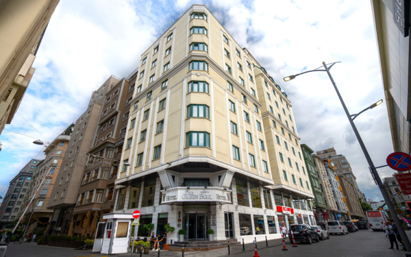 Taksim’deki otelden ayrımcı uygulama: “İsrail ve Filistinlileri kabul etmiyoruz”