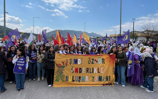 /haber/gemlik-yuruyusu-sona-erdi-demokratik-ve-bariscil-cozum-kacinilmaz-318880