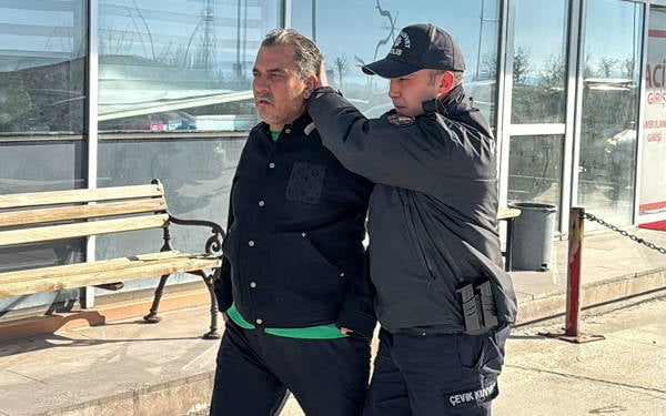 Eşme Belediye Başkanı Yılmaz Tozan görevinden uzaklaştırıldı