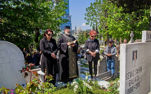 /haber/sevag-ve-garabet-balikci-mezarlari-basinda-anildi-319056