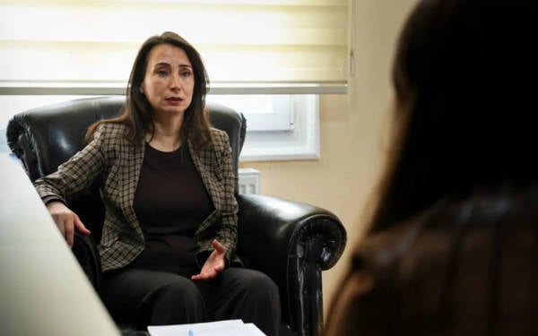 Tülay Hatimoğulları: İktidar daha önce Rojava’yı bekledi, şimdi İran’ı bekliyor