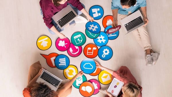 "Çözüm yasak değil dijital okuryazarlık"