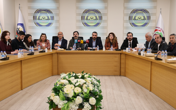 Diyarbakır’dan Kobanî’ye gönderilen yardımlar engellendi