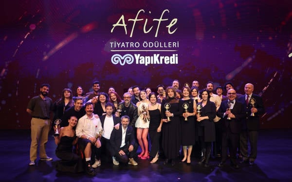 28. Yapı Kredi Afife Tiyatro Ödülleri’nin kazananları belli oldu