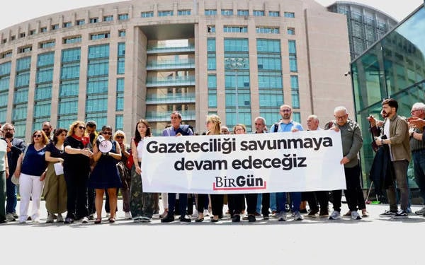BirGün’den Sarya Toprak’ı ve babasını hedef gösteren Zekeriya Say hakkında suç duyurusu