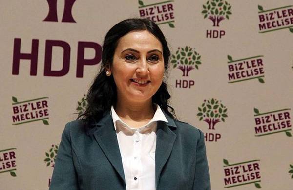 /haber/yuksekdag-demirtas-ve-mizrakli-dan-toplumsal-baris-ve-ozgurluk-forumuna-mesaj-319566