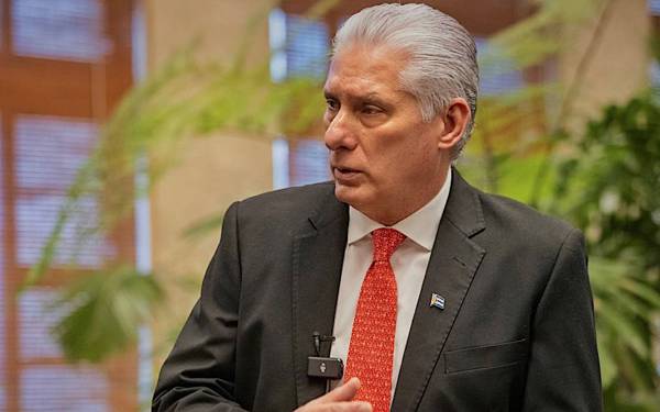 Küba: "ABD'nin saldırısı halinde kan banyosu yaşanacak"