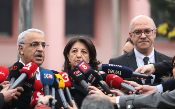 DEM Parti heyeti İmralı’ya gitti